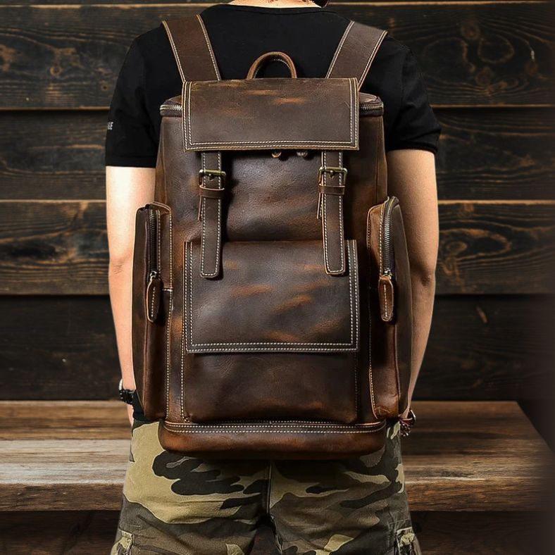 Carver | Crazy Horse Leather Rucksack