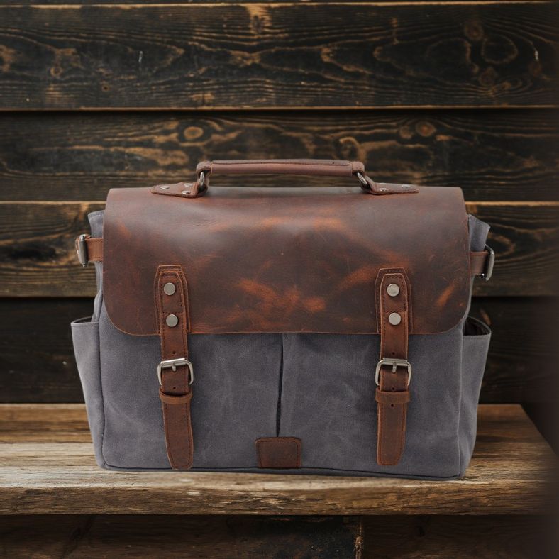 Canvas Crossbody Messenger Bag | PETERSBURG