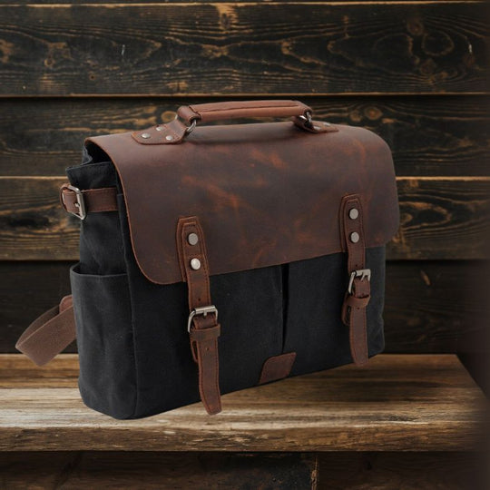 Canvas Crossbody Messenger Bag | PETERSBURG