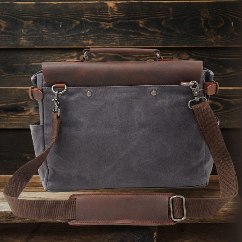 Canvas Crossbody Messenger Bag | PETERSBURG